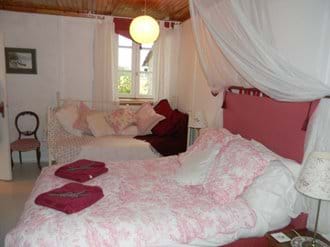 Rose Room with en-suite Shower Room and Day Bed